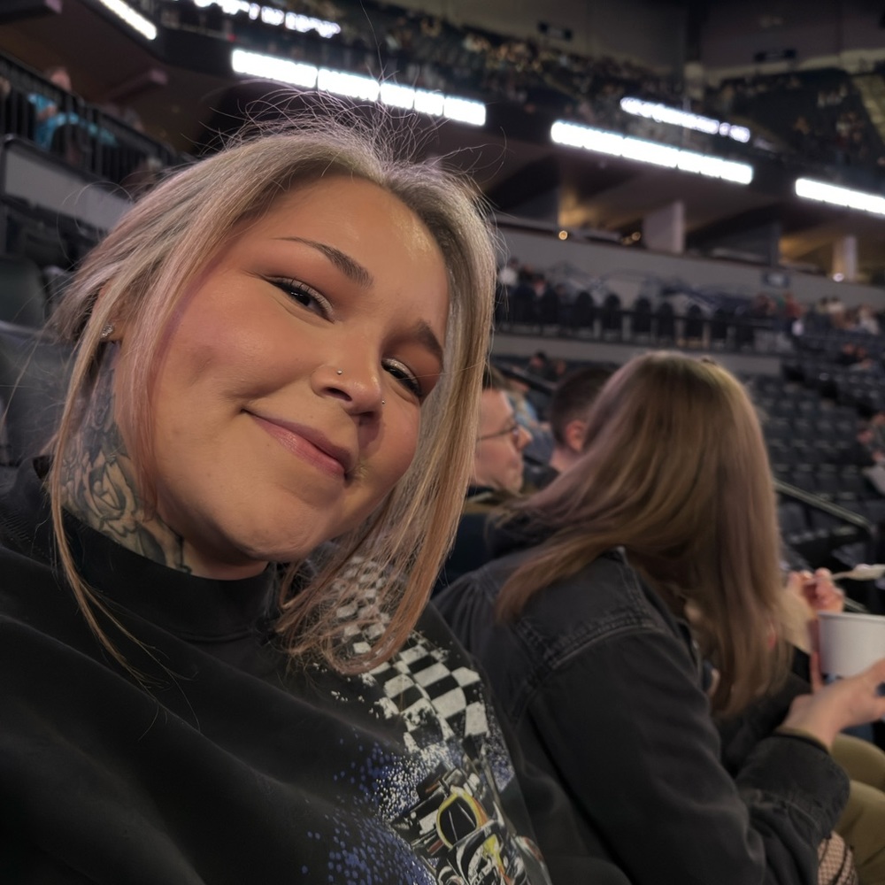 Meet your Posher, Alexandra